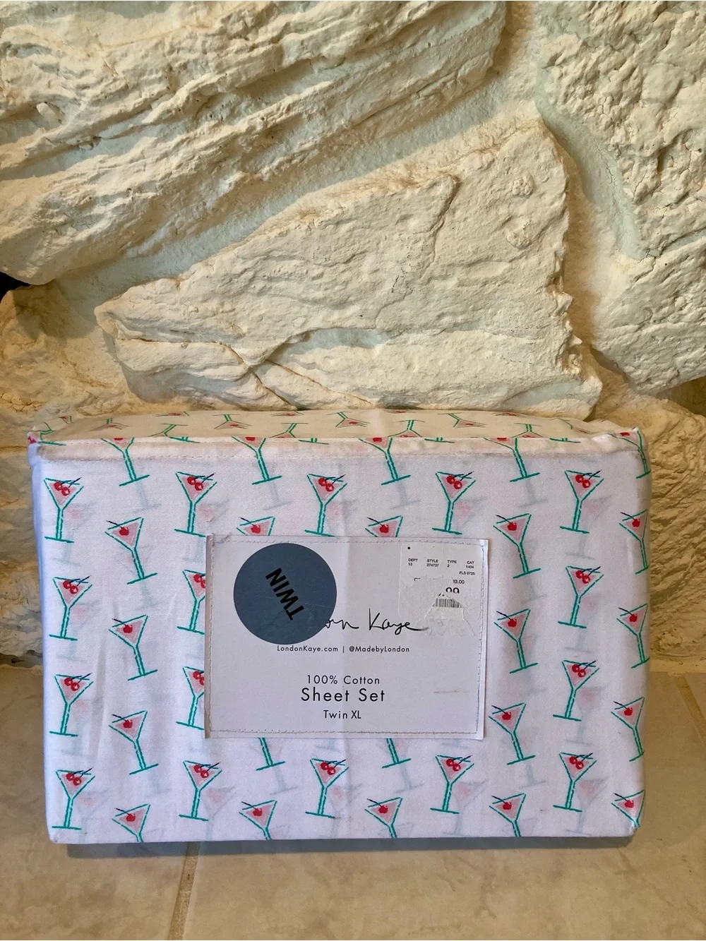 NEW Twin XL 100% Cotton Sheet Set - White with Teal & Pink Martini Print